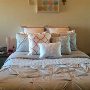 Envogue Bedding - Detailed light blue quilted blanket Envogue Bedding - Detailed light blue quilted blanket